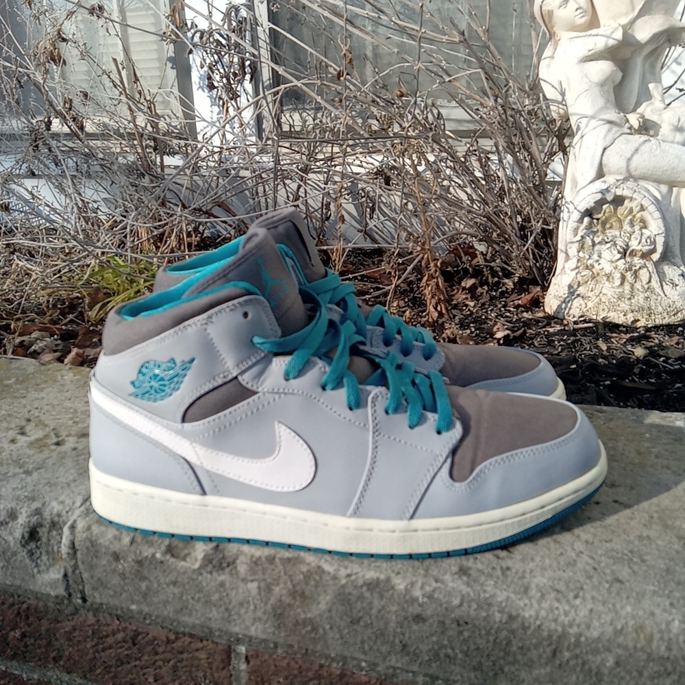 Jordan 1 Mid Wolf Gray Size 12 No Box